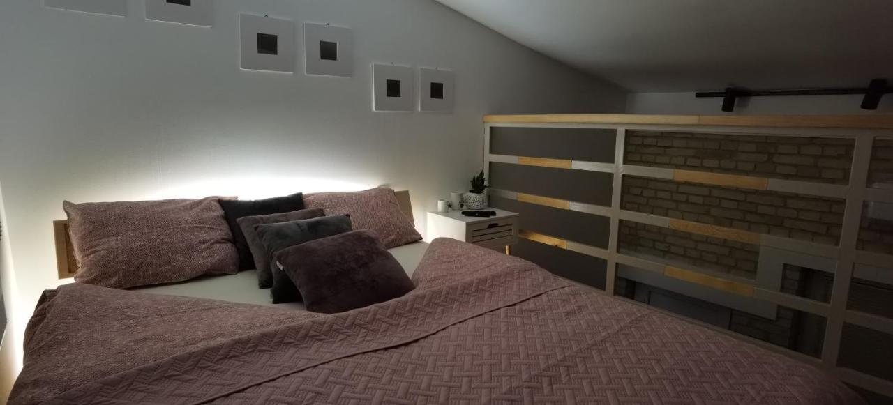 Zona Apartments 1 Зренянин Екстер'єр фото